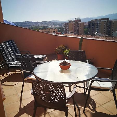 Apartamento Atico Carmen フエンヒロラ エクステリア 写真