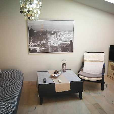 Apartamento Atico Carmen フエンヒロラ エクステリア 写真